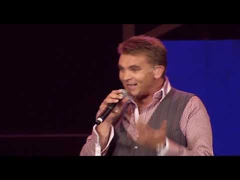 Theuns Jordaan - Wie Se Kind Is Jy met Dr Victor (LIVE)