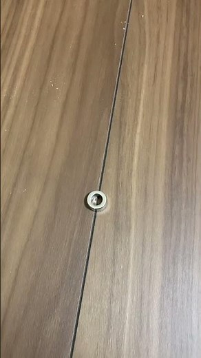 【DIY】フローリングの床鳴り釘を簡単に探す方法【補修】フロアメンダーどこに入れたら良いの？