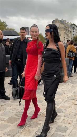 2.2M views · 3.6K reactions | All my girls look gorgeous! Popstars @katyperry and @kimpetras arrived hand in hand for tonight’s @balenciaga show during #ParisFashionWeek. Tap the link in our bio to see more. | Vogue | Facebook