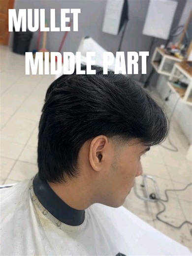 Mastering the Mullet: The Middle Part Hairstyle