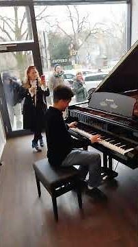 Boogie Woogie mit den Boogie-Woogie Twins im Pianohaus Trübger am 24.01 26 und mir zusammen Daniel