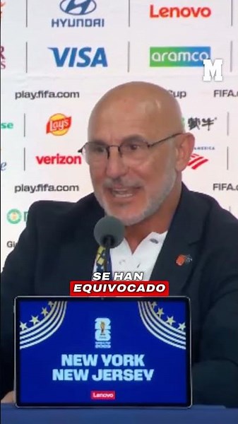 What does Luis de la Fuente think about the players who promised to get a tattoo of his face? | M...