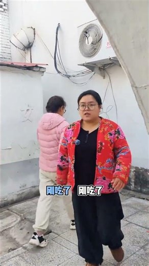 Odd Feeling After Eating: Is It Just Me? FunnyEating FoodHumor