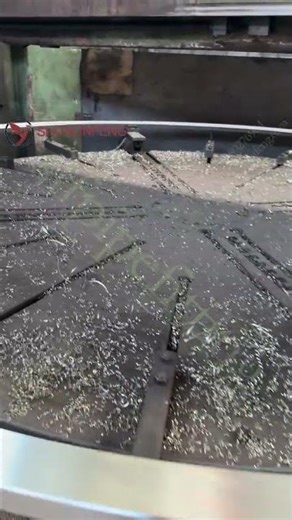 Large-diameter flanges in machining