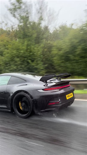 Porsche GT3 in the Rain: GT3 Driving Footage & Roller Action