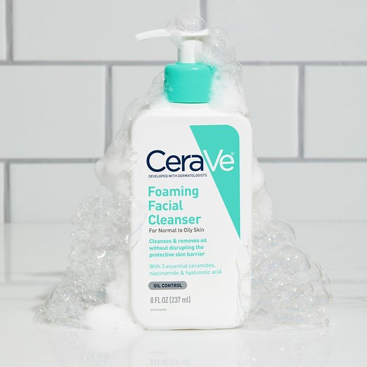 9.1K views · 125 reactions | Developed with dermatologists for your normal to oily skin ➡️ Foaming Cleanser is a gel-based facial cleanser that effectively removes excess oil and refreshes your skin without disrupting the skin barrier!  in moisture with 3 essential ceramides, niacinamide, and hyaluronic acid. Learn more: cerave.com | CeraVe Skincare | Facebook