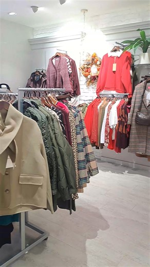 Little shop tour 🎀💗💜 Do you spot anything you like? 💗💜 | Nora's Boutique