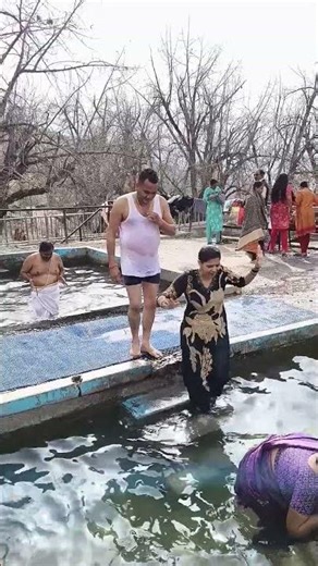 muktinath templa muktinath dhan 108 गौमुख स्नान -2°c cold water #mountaintrek