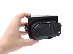 2018 Ram ProMaster 1500 Curt Dual Connection Socket w/ Bracket - 7-Way RV Style and 4-Way Flat - Veh