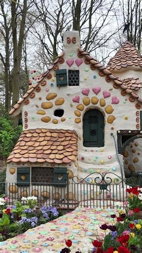 Het snoephuisje van Hans en Grietje in de Efteling! ✨