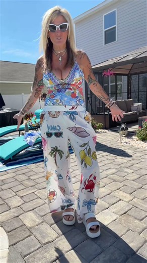 Seaside Trouser Styles to Rock Your Beach Day #TrousersOutfit #VacationFits