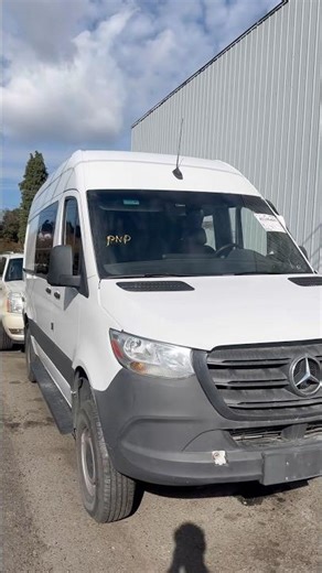 I got screwed by Insurance Auction :/ #automobile #sprinter #vanlife #mercedes #rebuild