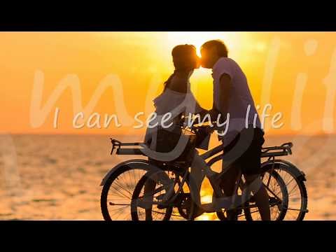 LOOKING THROUGH THE EYES OF LOVE - Melissa Manchester (Lyrics)