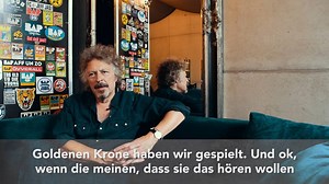 28K views · 463 reactions | 10 Fragen an... Wolfgang Niedecken ( BAP ) | Teil 1 Wir haben mit dem kölschen Urgestein über die Höhepunkte in 40 Jahren Bandgeschichte, was er an Köln nicht mag, neue deutsche Bands und noch viel mehr gesprochen. ▶️ Sieh jetzt Teil 1 des Interviews! ▶️ Teil 2 kommt nächsten Montag, 16 Uhr! ▶️ uDiscover Music liken und kein Update mehr verpassen! | The Circle | Facebook