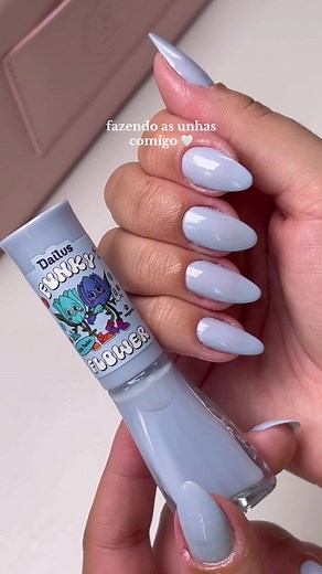 Fazendo Unhas Com a Coleção Funky Flower da Dailus