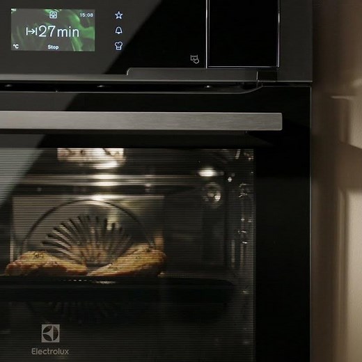 Electrolux UltimateTaste oven with SteamPro