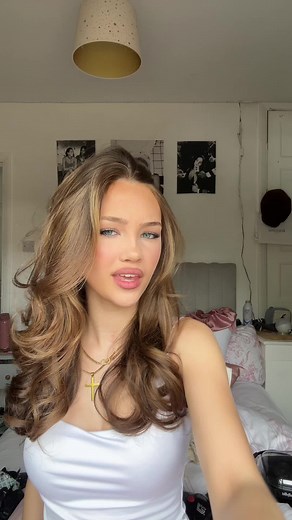 Big Eye Smokey Makeup Hair Rollers Reaction