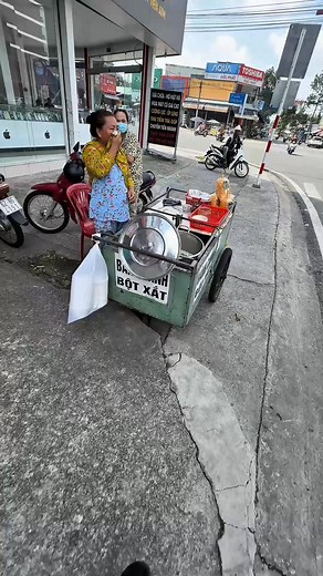 222K views · 2.3K reactions | Đang bận kiếm tiền thì gặp kiếm chuyện Video: manhthichreview2k | Theanh28 Trending | Facebook