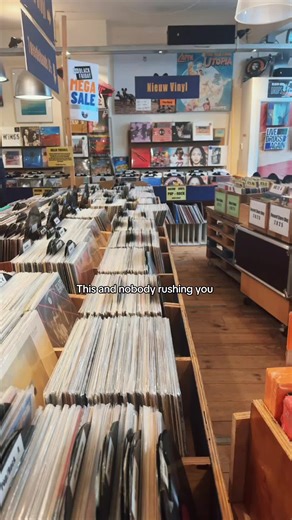 unlimited money🎶💿🎧 #vinyl #platenzaak #vinyltok #recordstore #fyp | vinyl