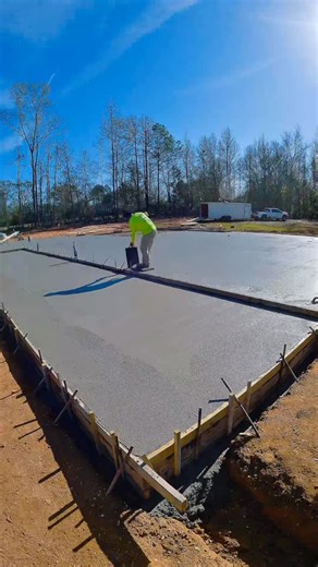 Innovative Concrete Solutions | Timelapse. 84 yards #concretelife #concretefloor #construction #pump #house | Instagram