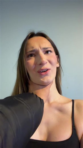 Vidéos de ece (@ece.ayln) avec orijinal ses - ecemsiii”