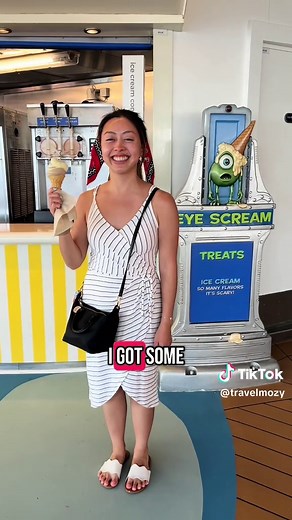 Day 3 of eating on the #disneydream 🚢 #disneycruise #waltdisneyworld #disneyfood #disneycruiseline #disney #disneyparks #disneyworld #disneytiktok