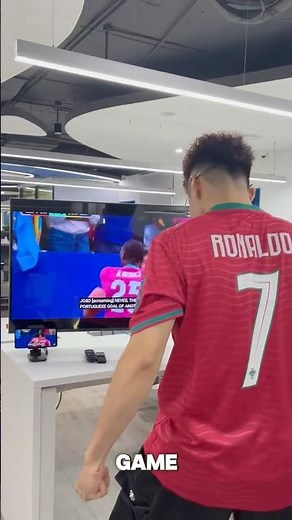 Mirror your Samsung to your Roku TV #rokustreaming #roku #worldcup #ishowspeed #ronaldo #cr7