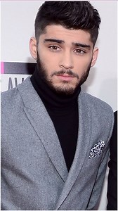 The first time Gigi Hadid saw her boyfriend, Zayn, was at the #AMAs in 2013. MEMORIES 😍😍😍 | American Music Awards