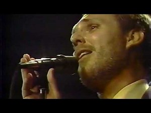 AT THIS MOMENT - Billy Vera and the Beaters LIVE at the ROXY (1981)