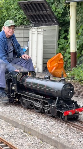 K2 POWER! This Miniature Steam Train Is A Total Beast 🚂🔥 #MiniatureRailway
