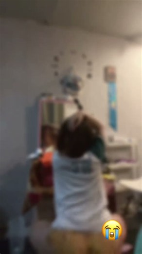 thick white girl twerking