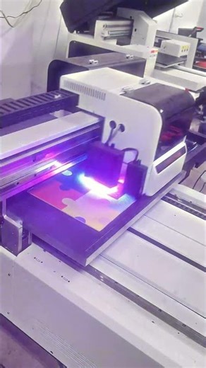 This UV machine can print high-definition patterns onto spliced ​​leather panels. #machine #printing