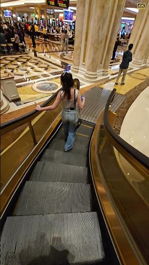 游走在澳门娱乐场的女子💞 Lady In Macau Casino 4K✨ #澳门#casino #travel #fun #fashion #mall