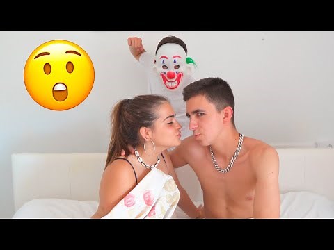 LA CHICA INTERESADA ME PIDE SER SU NOVIO! (me besa)
