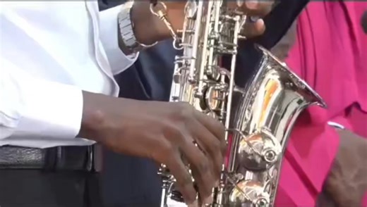 4.2K views · 144 reactions | Peuple de Dieu, battez vos mains et...