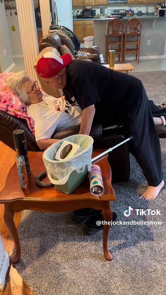 Elderly Edition of the Hat Backwards Trend