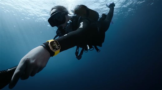 Video Demos Apple Watch Ultra's Depth App in Underwater Test Chamber