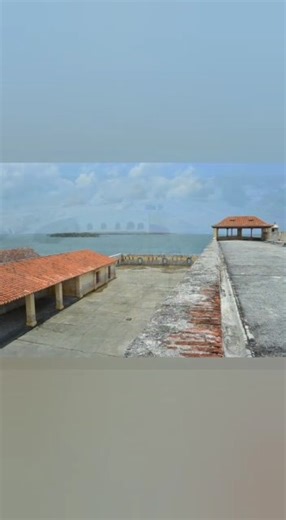 🍃 ¿Sabes lo que es un paisaje cultural? Una obra que mezcla la acción del ser humano en un territorio natural. El paisaje fortificado de Cartagena de Indias fue declarado como paisaje cultural por lo que ahora es patrimonio de la nación. Ya contamos con el Paisaje Cultural Cafetero como patrimonio de la humanidad declarado por la UNESCO y ahora el de Cartagena entra en estudio para también serlo. Entérate acá: https://bit.ly/PatrimonioCartagena | Ministerio de Cultura