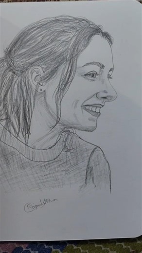 a smiling woman pencil drawing 🎨✏️ #art #drawing