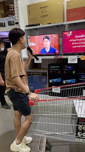 764K views · 8.2K reactions | เกิดอะไรขึ้น‼️โกสินทร์ชัย ลองไมค์ในห้าง | แซ็ก โกสินทร์ชัย Fanpage | Facebook