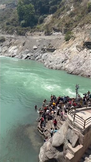 Har Har Gange 🚩 | Magical Devprayag Sangam #ganga #gangariver #explore #ytshorts