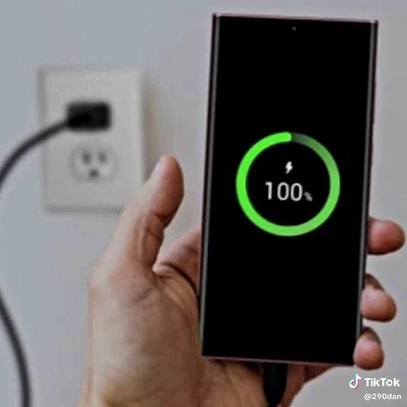 Do I Wanna Know — MOG Phone Battery Doesn't Matter (Short Video)