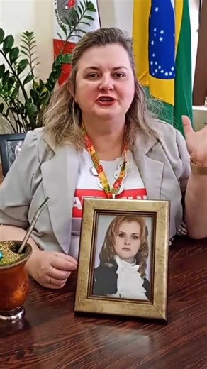 Instituto Estadual de Educação Monsenhor Scalabrini on Instagram: "🙌 Parabéns carinhoso da nossa Coordenadora Greicy para nossos formandos de 2025! #Scala2025 #Scala50Anos"