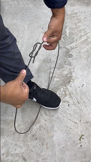 Double Loop Iron Wire Knotting Hack
