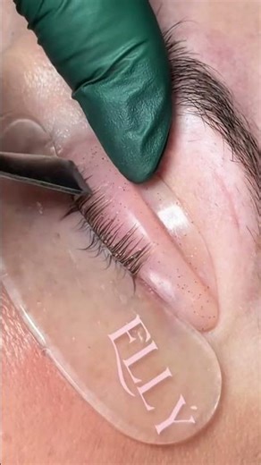 Watch me wrap these lashes ready to be neutralised