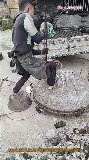 Why Molten Aluminum Explodes with Water