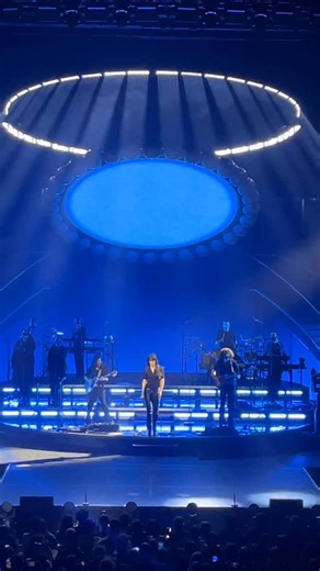 ⚡️✨🥹 #zénithdelille #lille #concert #spectacle @jesuisclaraluciani @agauchedelalune_ | Zénith de Lille