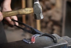 Blacksmithing Project Tutorial-Lesson 3: Horse Head on Horseshoe