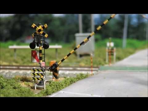 【Ｎゲージ鉄道模型】自作踏切完成（情景付）