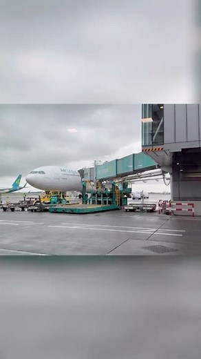 Aer Lingus A330 Boarding: How to Board First on Your Flight! #aerlingus #a330